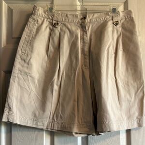 Cabin Creek Women’s Beige Pleated Shorts
